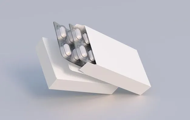 Duas caixas de medicamentos, uma aberta com duas cartelas de comprimido branco e retangular de bordas arredondadas